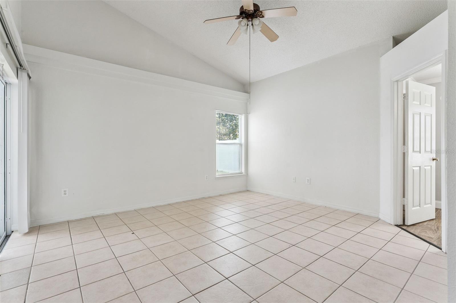 WOODRIDGE PHASE IB - Residential