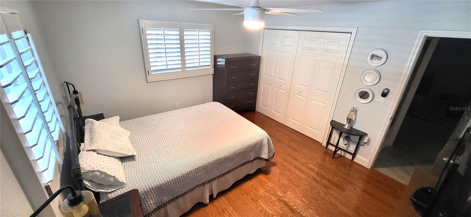 VILLAGE GREEN CLUB ESTATES UNIT B - Residential