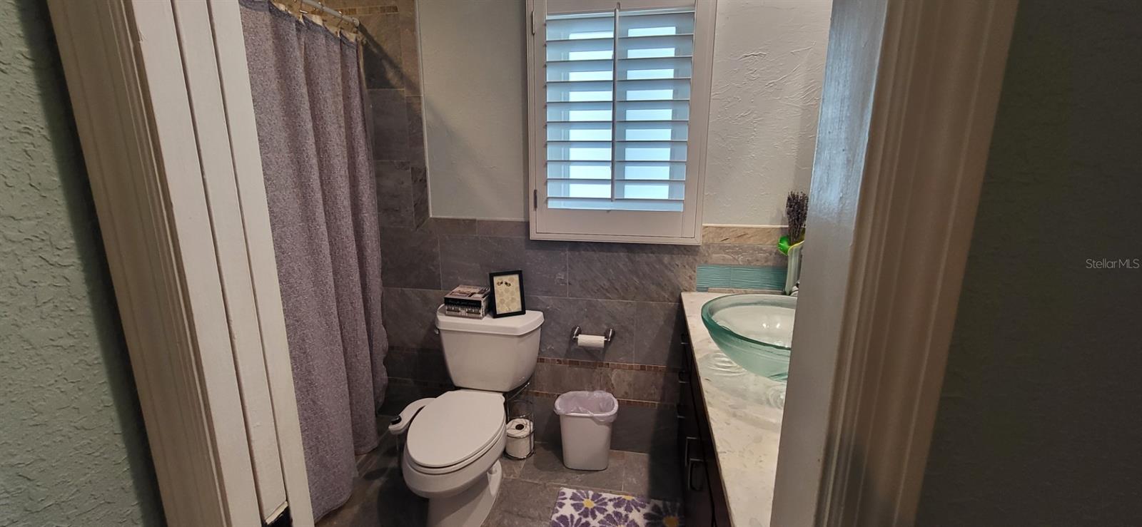 VILLAGE GREEN CLUB ESTATES UNIT B - Residential