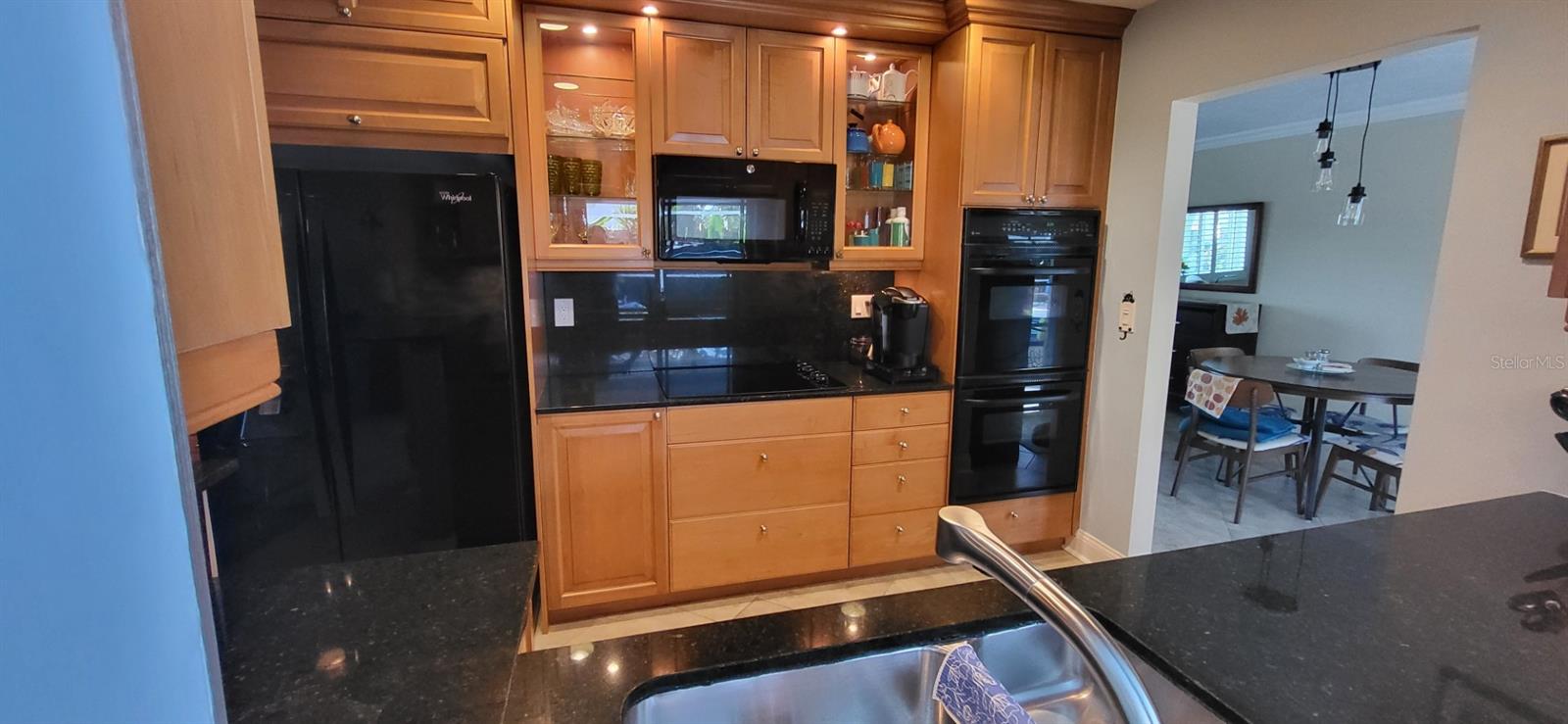 VILLAGE GREEN CLUB ESTATES UNIT B - Residential