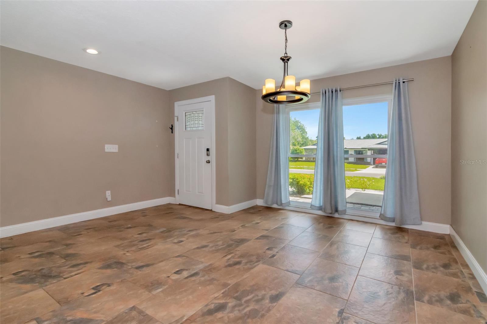 16120 OAKMANOR DRIVE