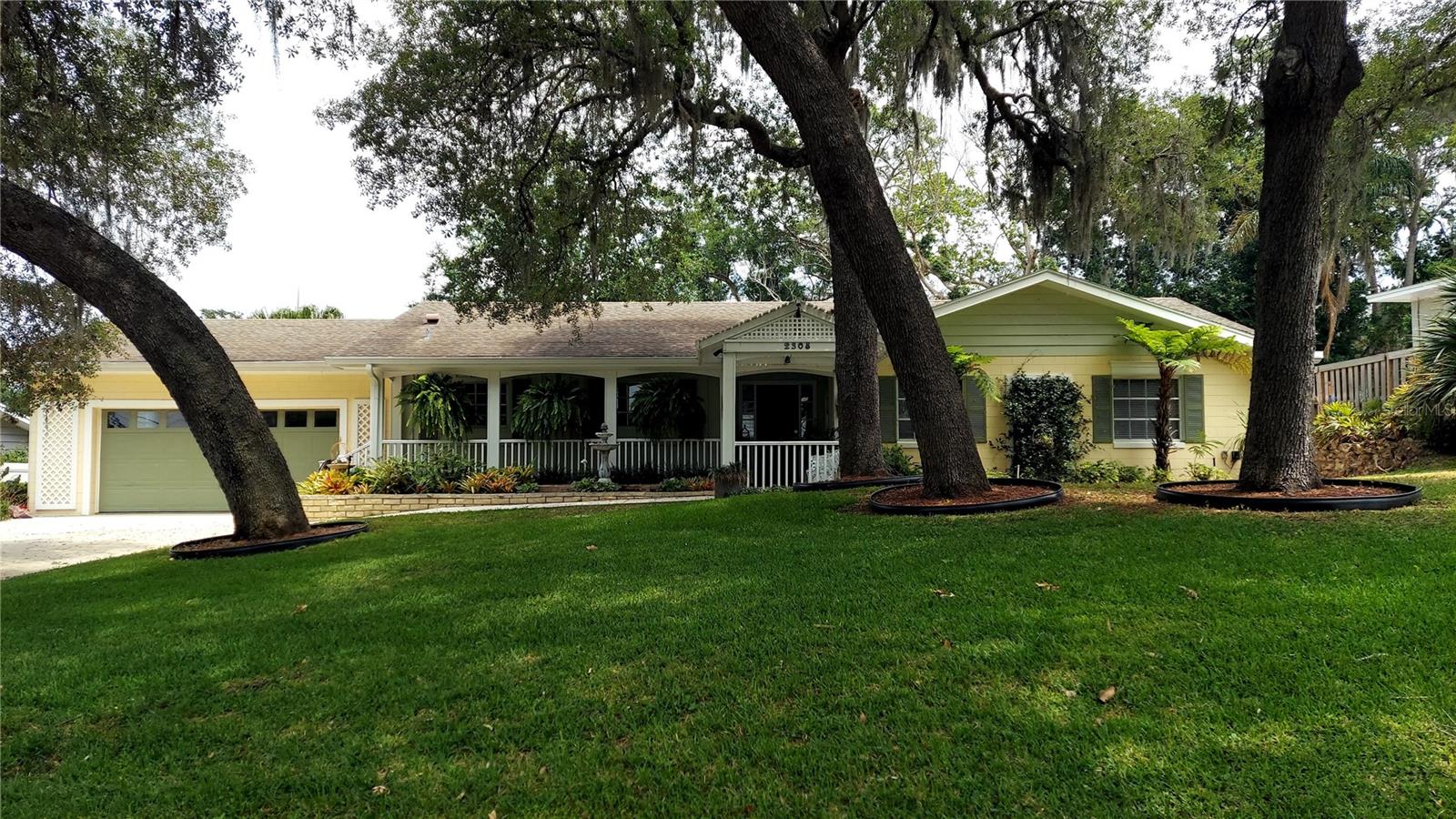 MOUNT DORA PINE CREST UNREC - Residential
