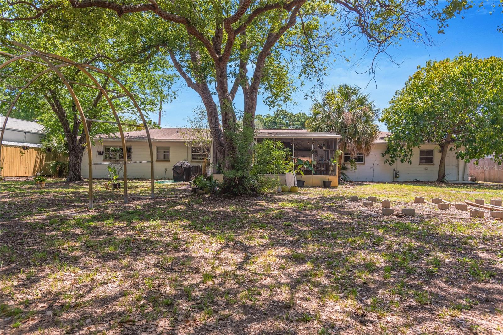 WESTLAKE - Residential