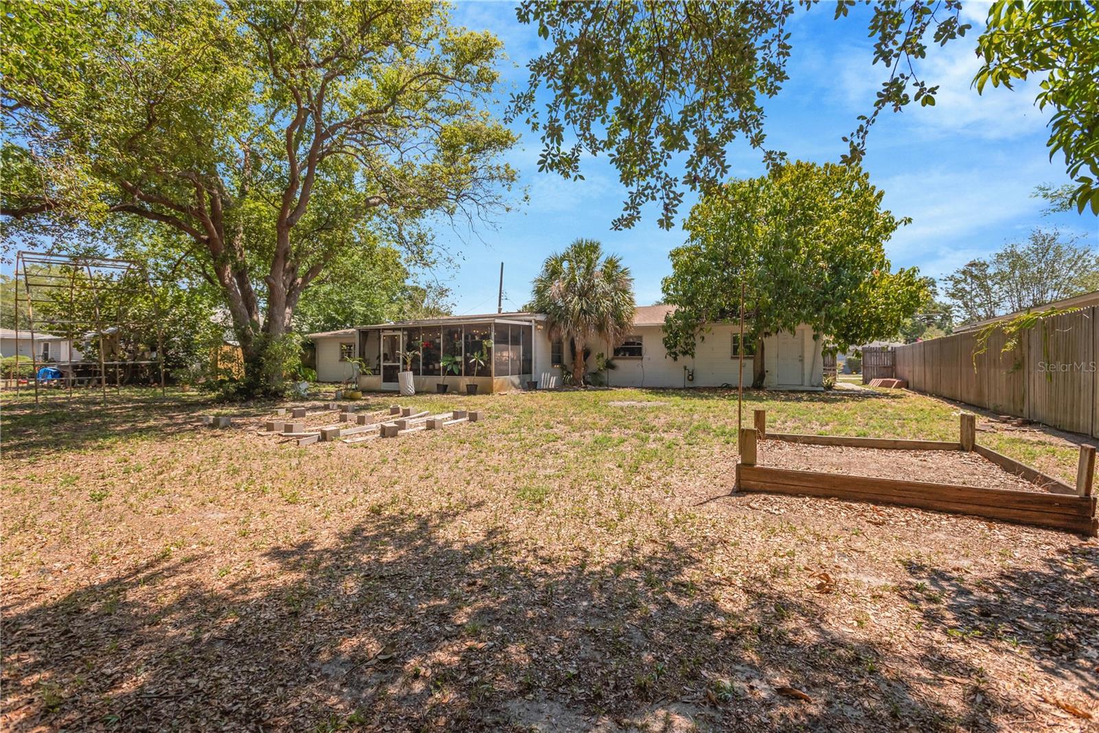 WESTLAKE - Residential