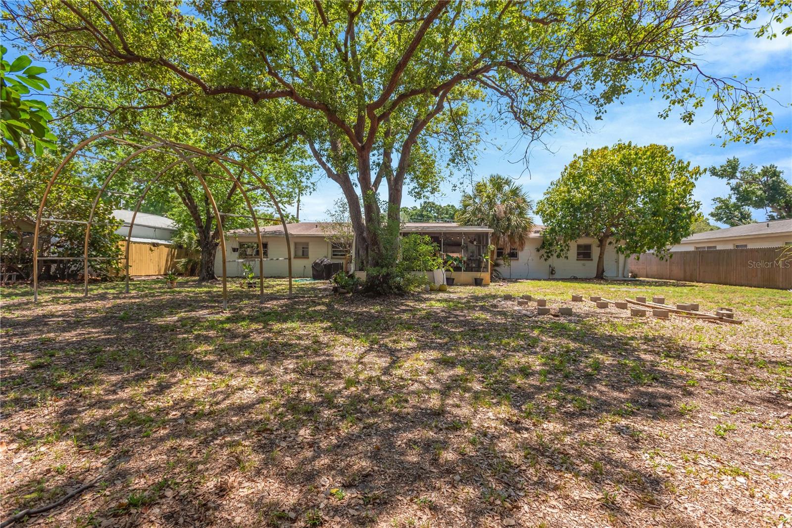 WESTLAKE - Residential