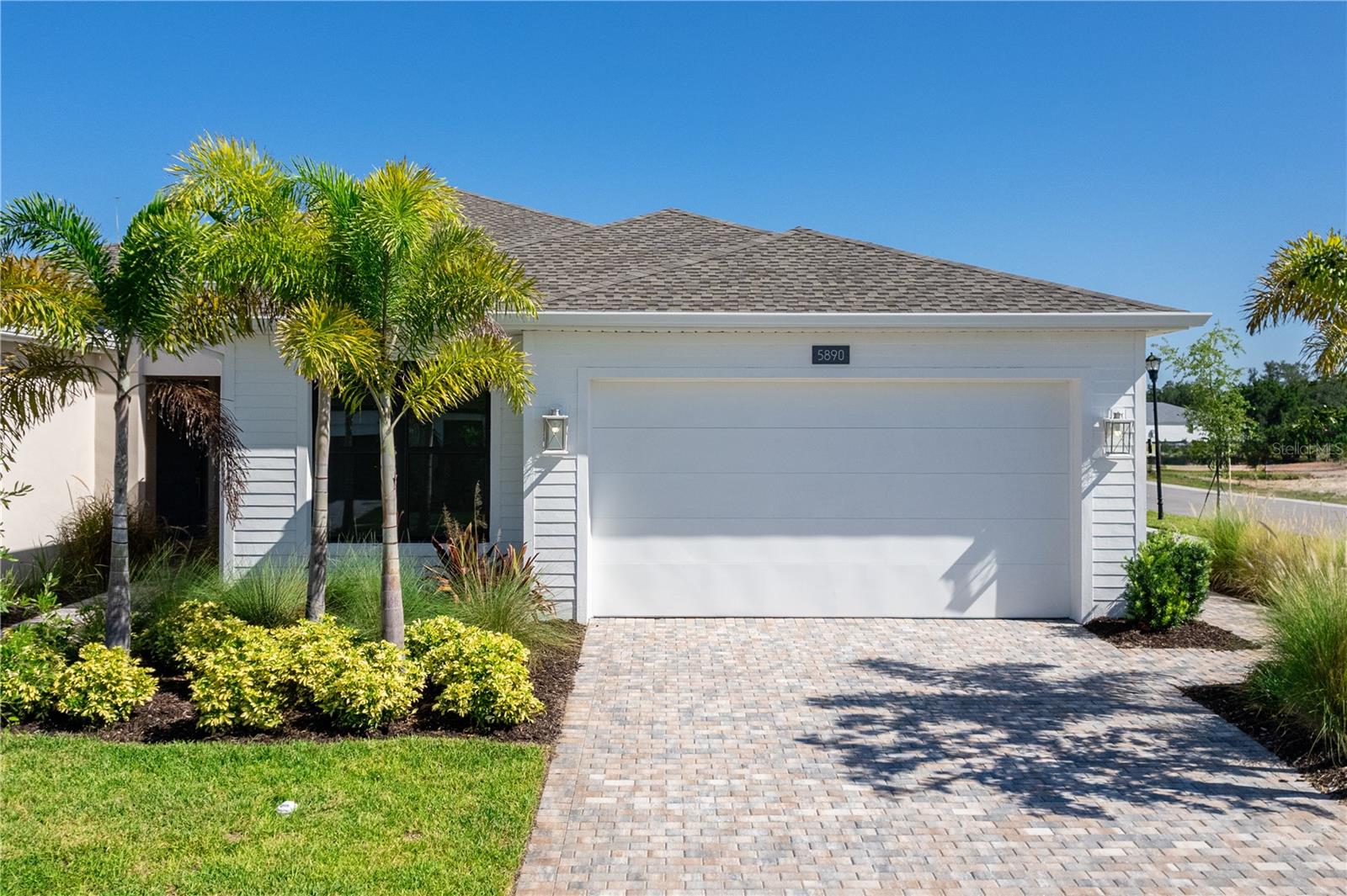 5890 WINDBREAK COURT