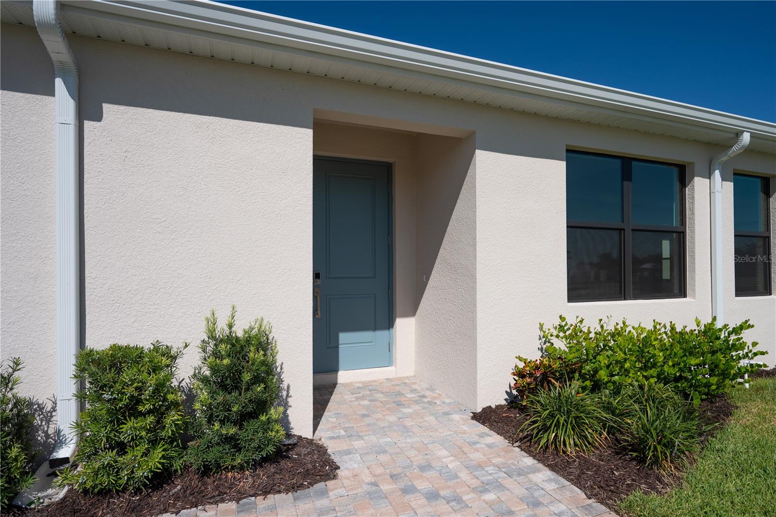 5890 WINDBREAK COURT