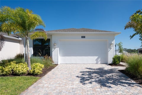 Photo of 5890 Windbreak Court, Apollo Beach, FL 33572 (MLS # A4694324)