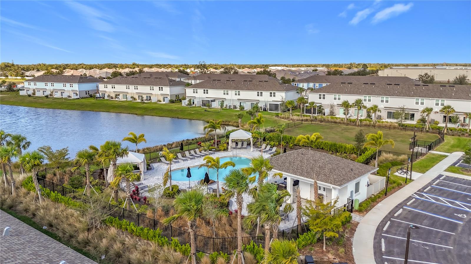 TWNHMS/AZARIO - Residential Lease