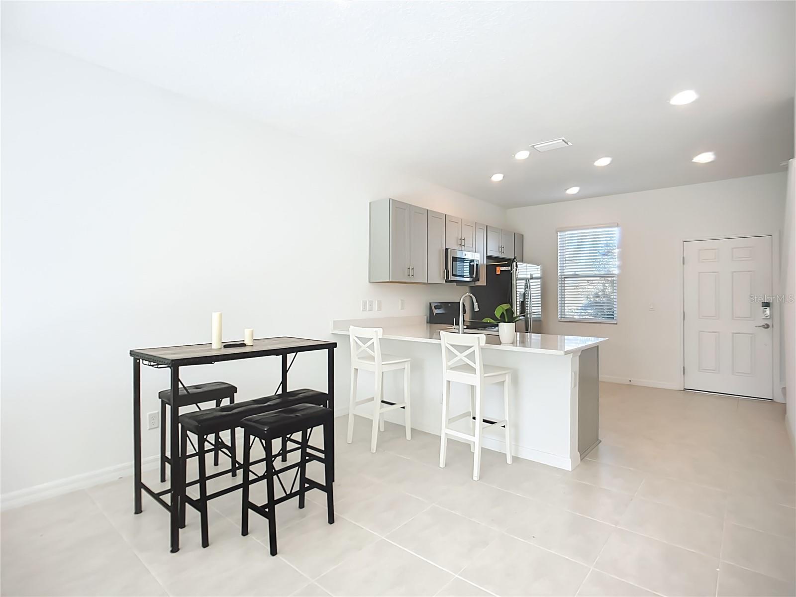 TWNHMS/AZARIO - Residential Lease