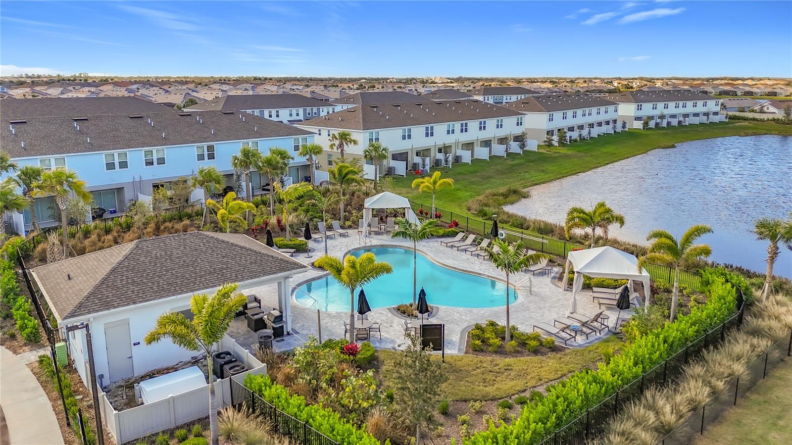 TWNHMS/AZARIO - Residential Lease