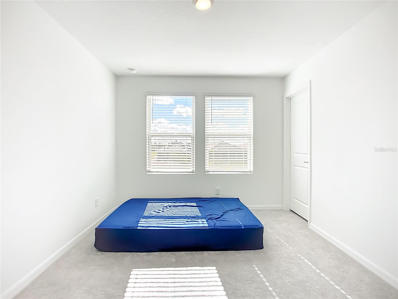 TWNHMS/AZARIO - Residential Lease