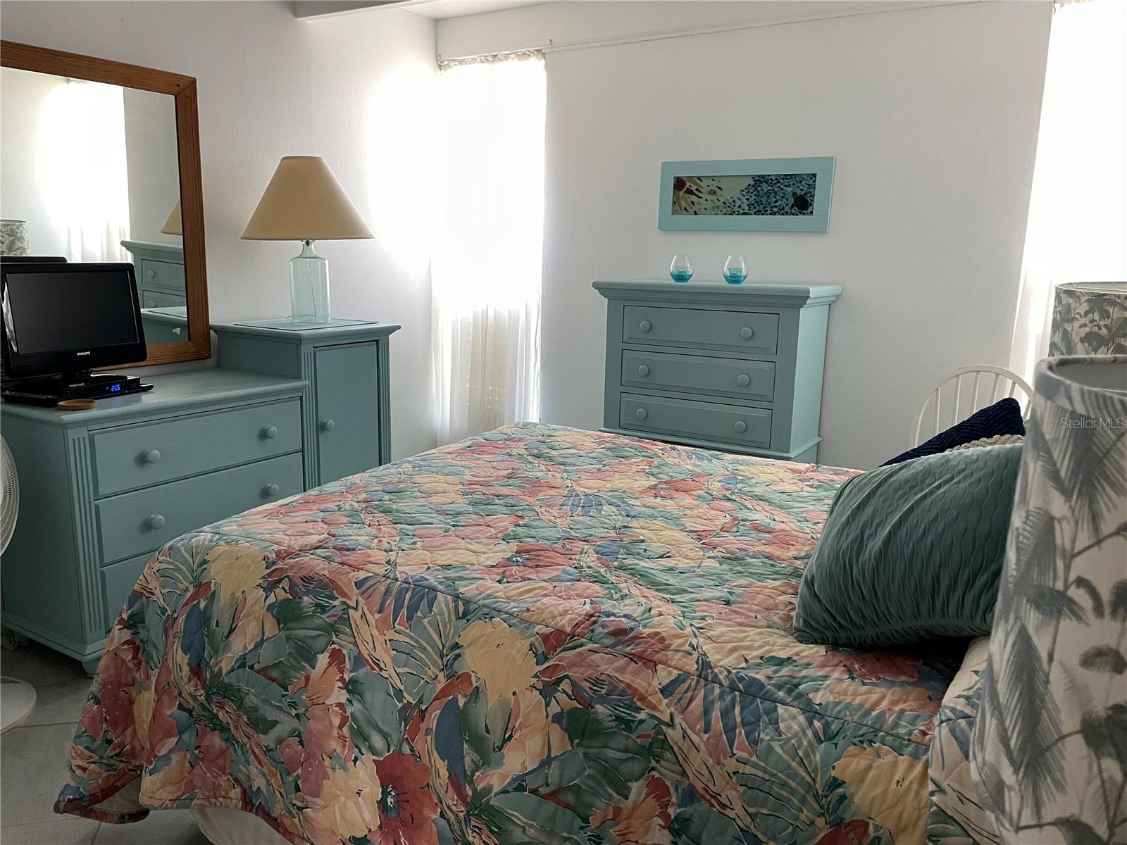 LAKESHORE CLUB - Residential