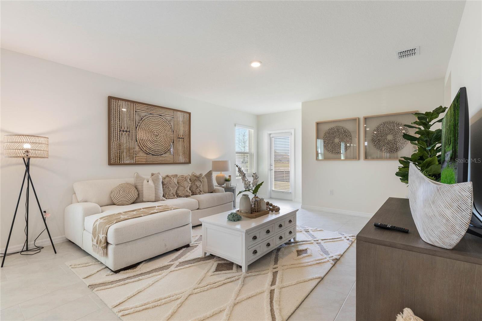 MAGNOLIA POINTE PHASE 1 - Residential