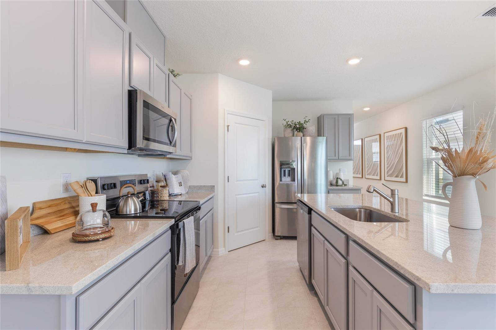 MAGNOLIA POINTE PHASE 1 - Residential