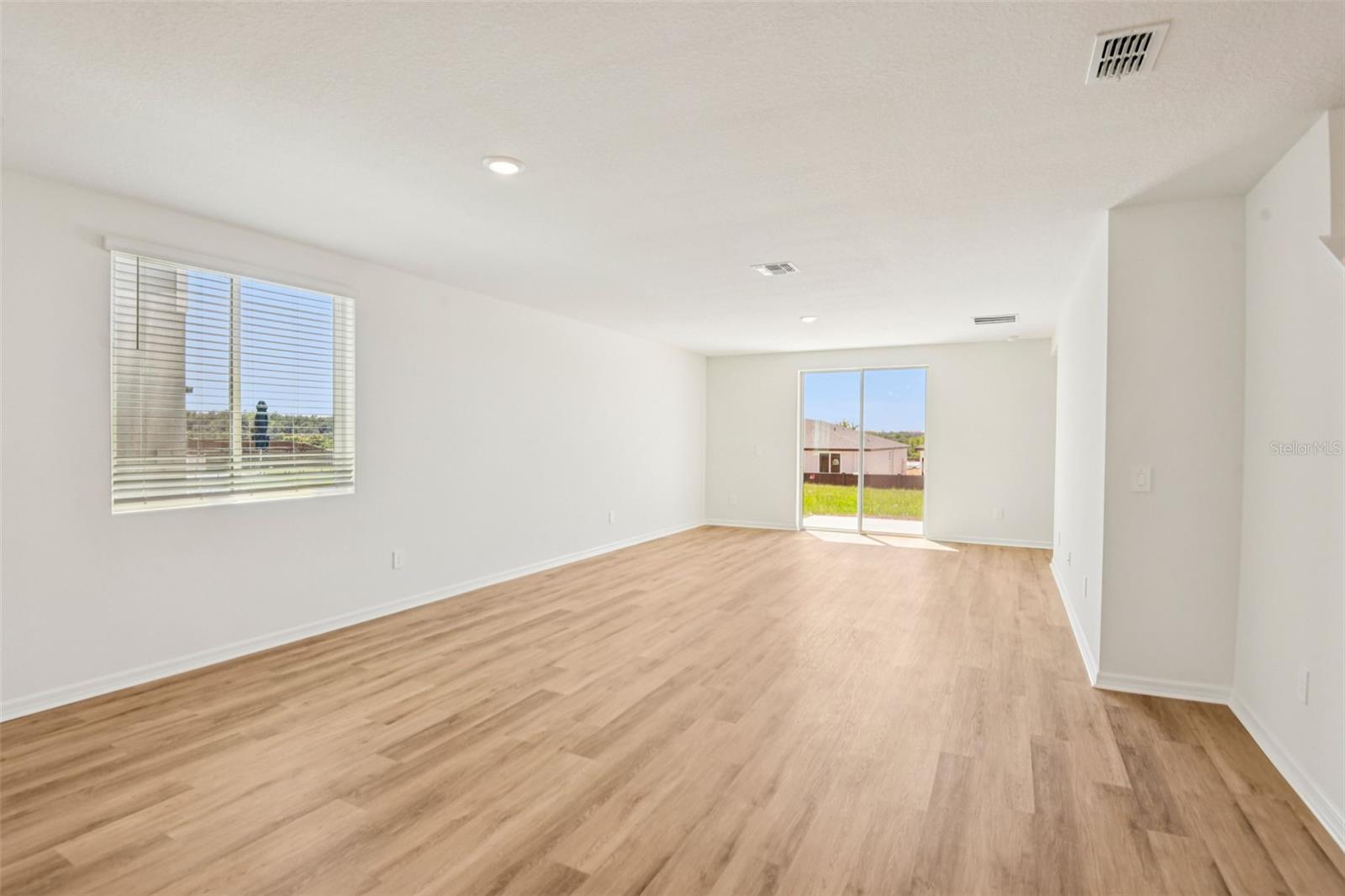 12573 HOMELAND DRIVE