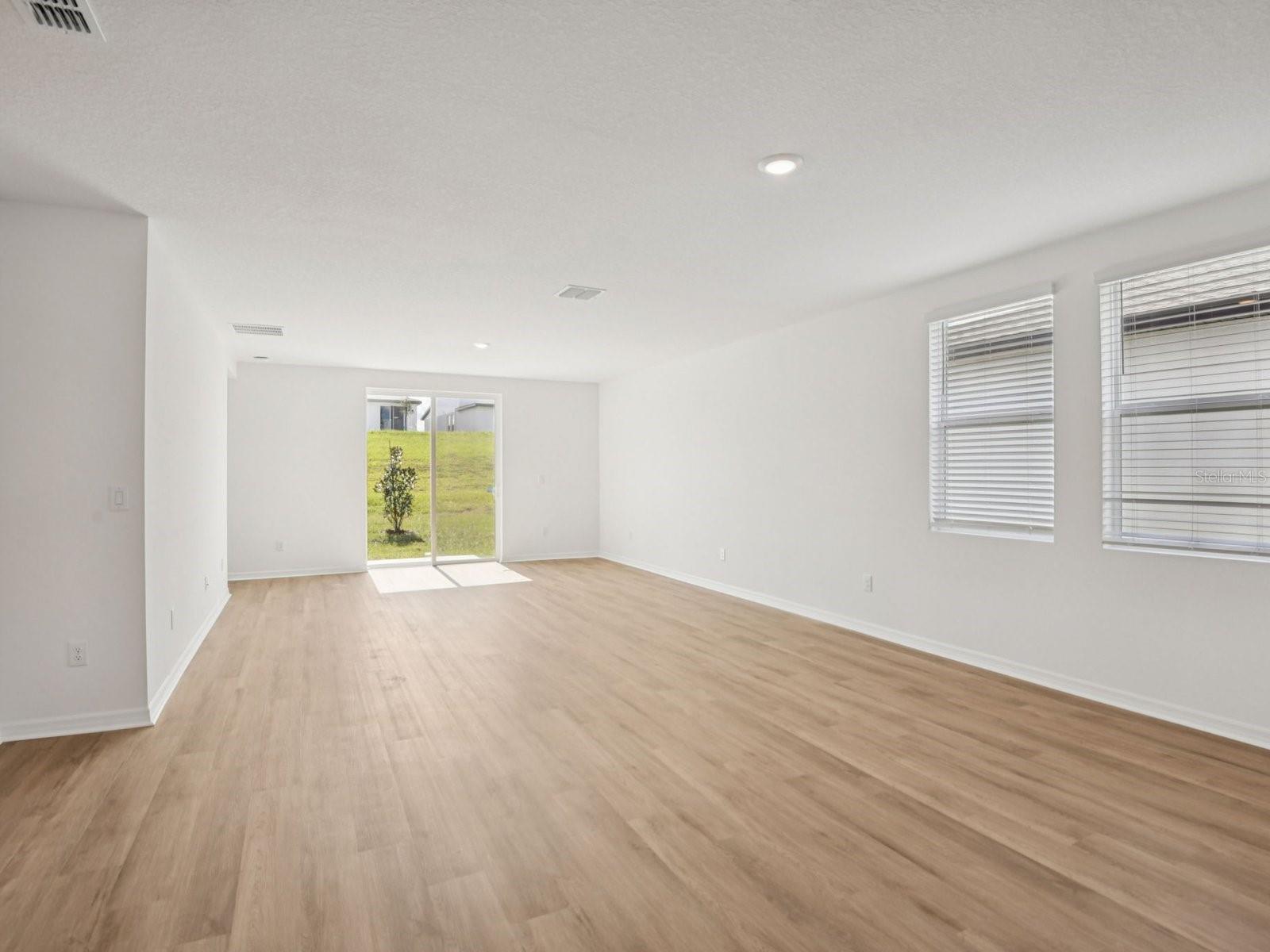 12573 HOMELAND DRIVE