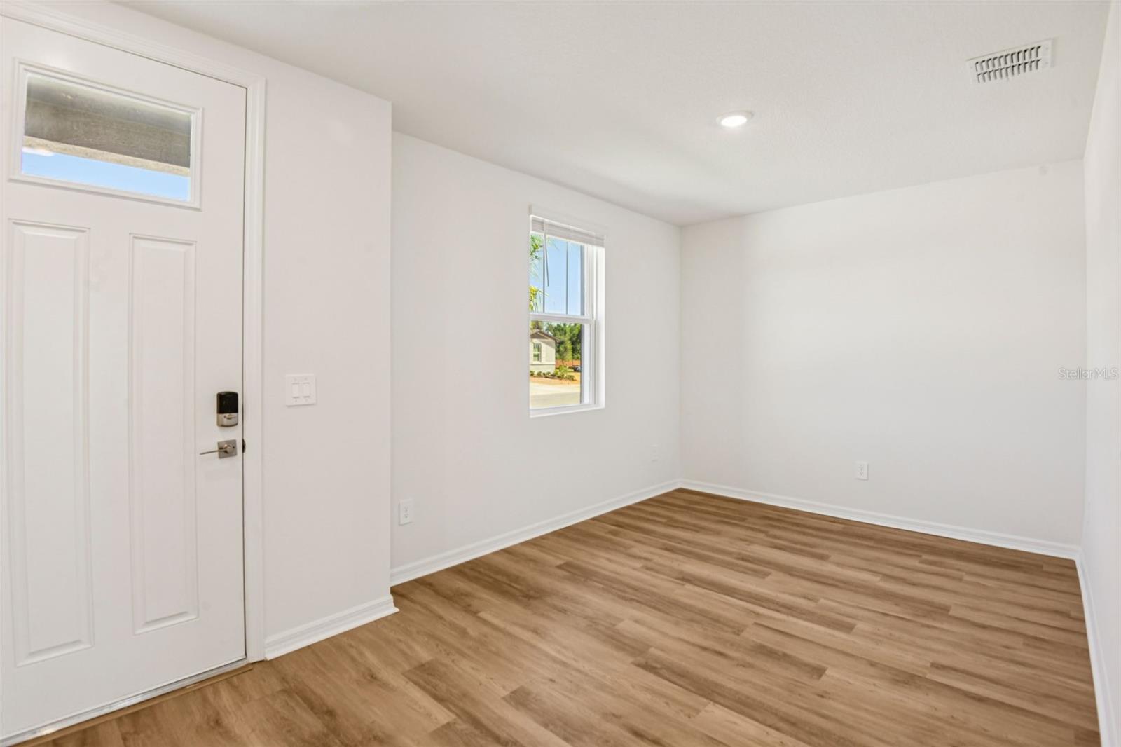 12573 HOMELAND DRIVE