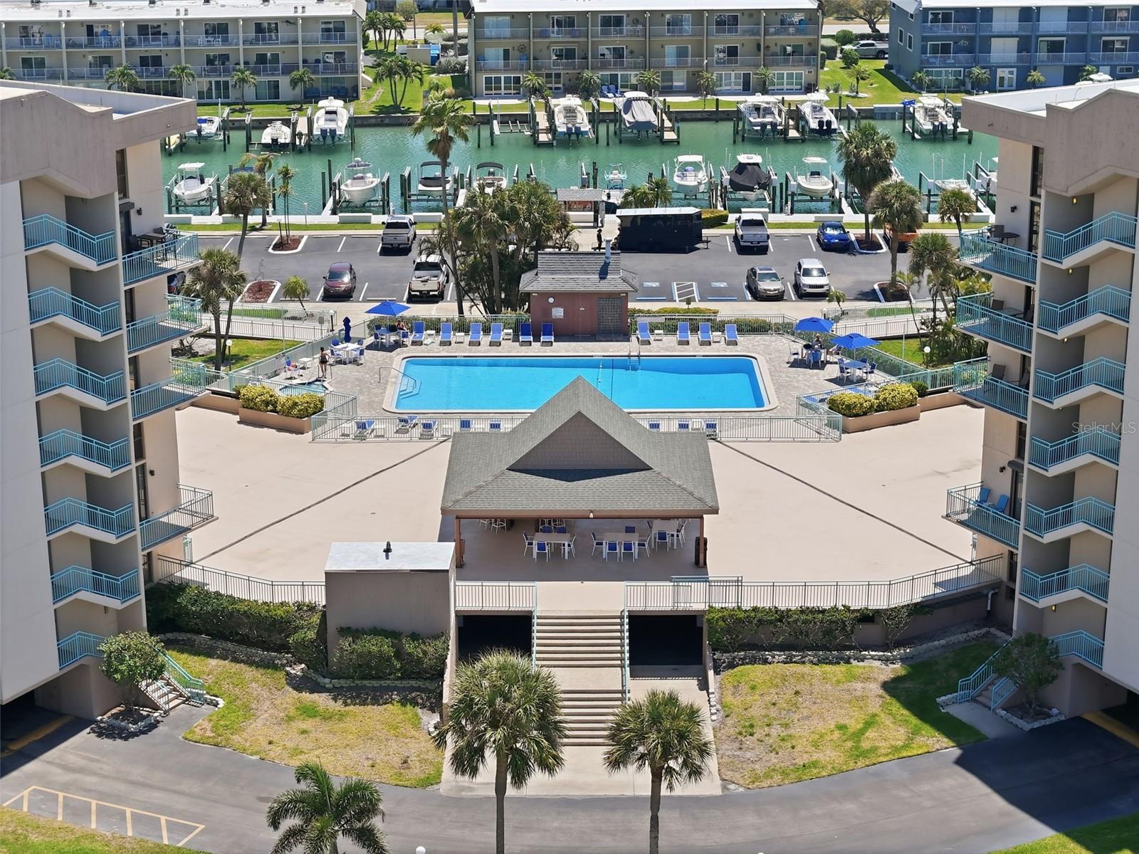 KEY CAPRI CONDO - Residential