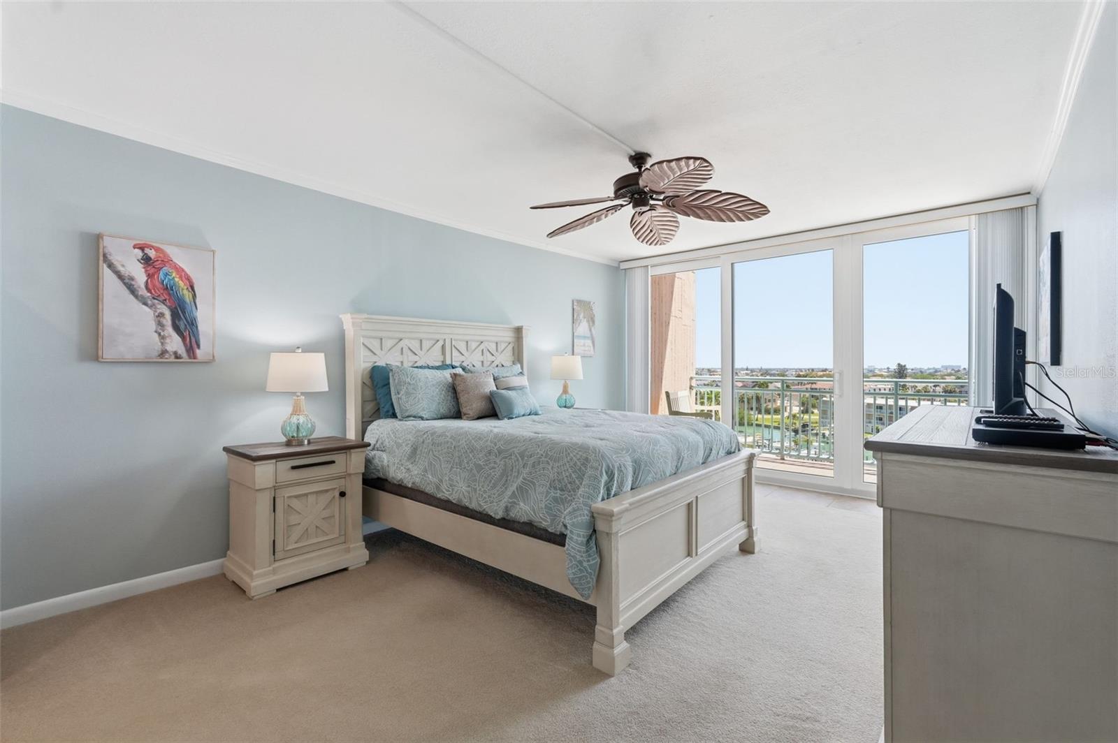 KEY CAPRI CONDO - Residential