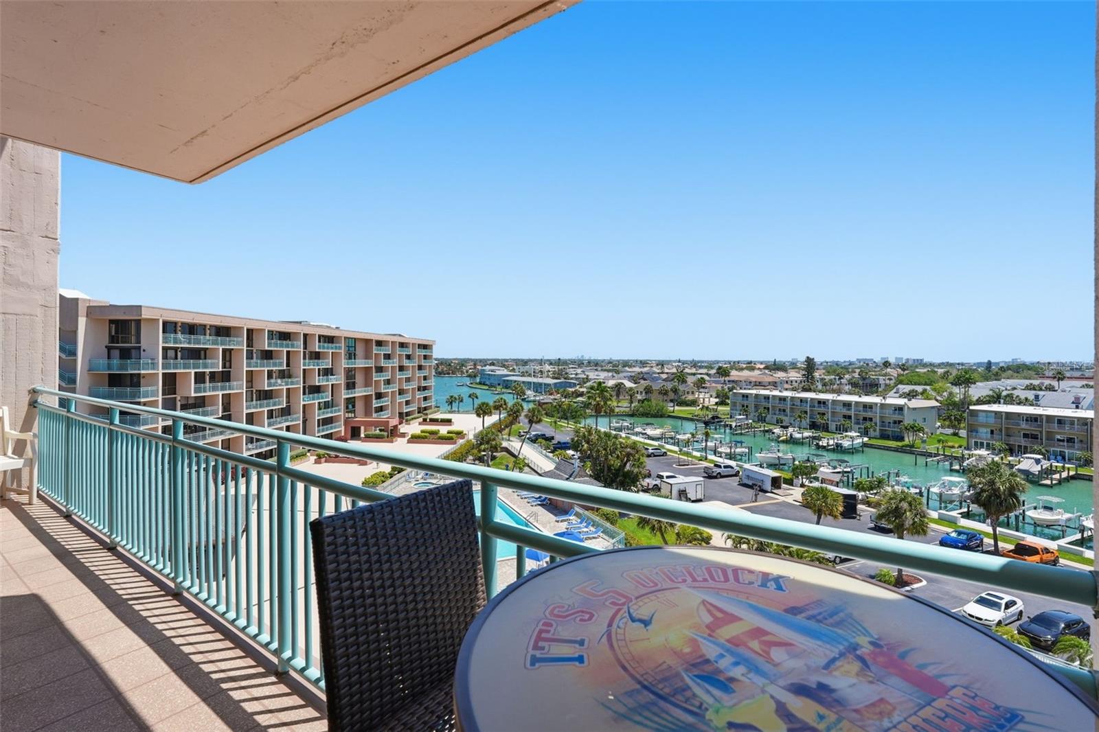 KEY CAPRI CONDO - Residential