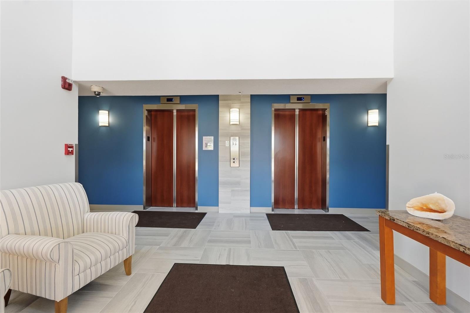 KEY CAPRI CONDO - Residential