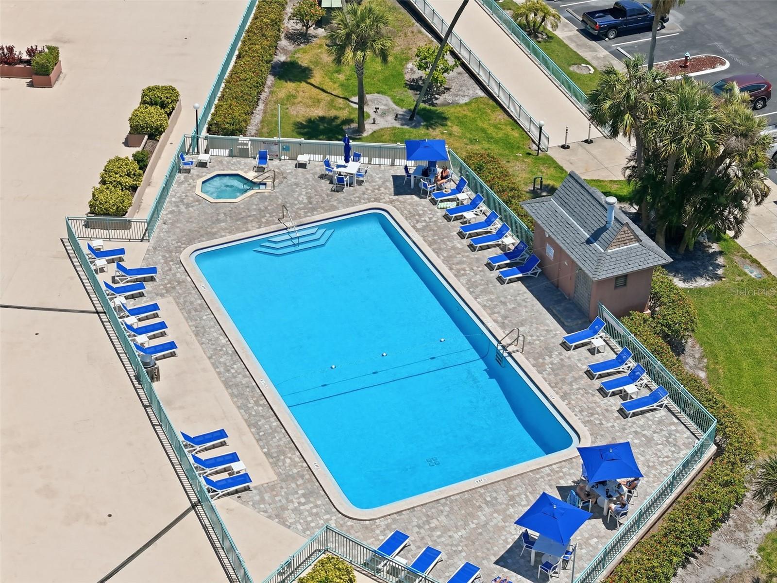 KEY CAPRI CONDO - Residential