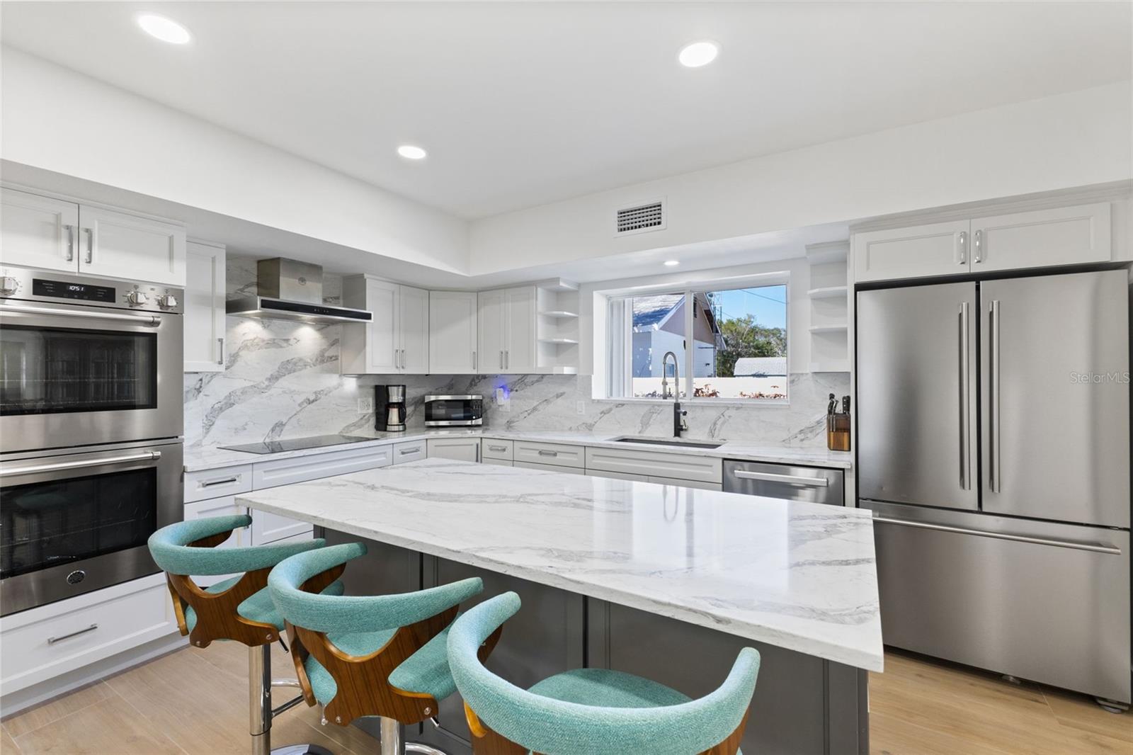 PASADENA ON THE GULF SEC C - Residential Lease