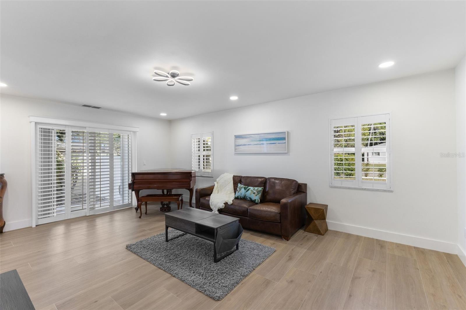 PASADENA ON THE GULF SEC C - Residential Lease