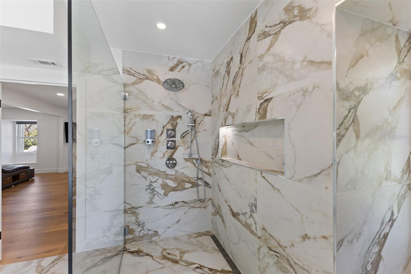 PASADENA ON THE GULF SEC C - Residential Lease