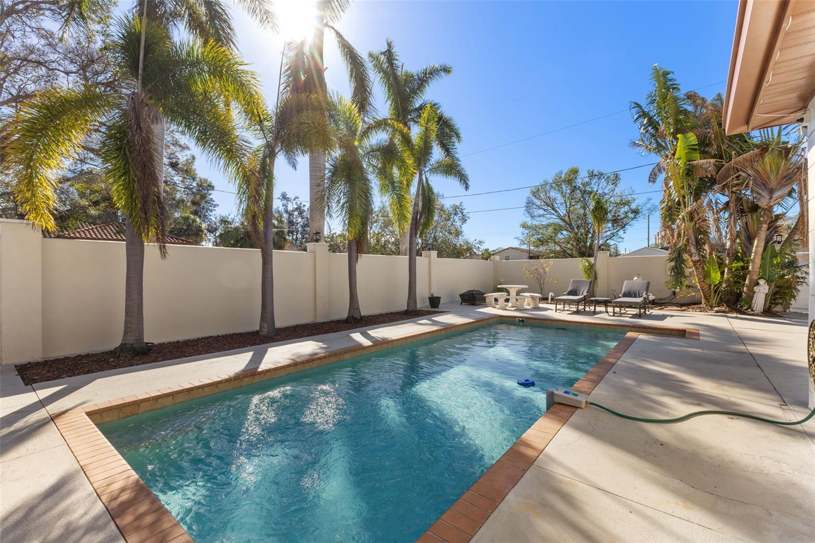 PASADENA ON THE GULF SEC C - Residential Lease