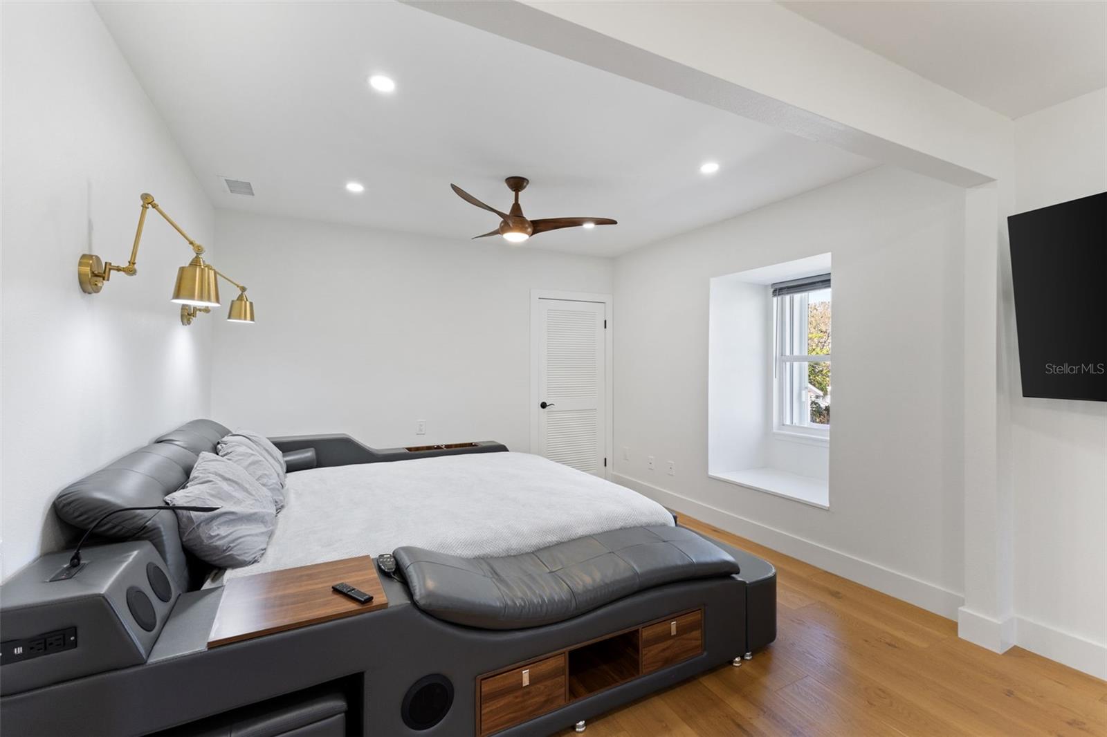 PASADENA ON THE GULF SEC C - Residential Lease