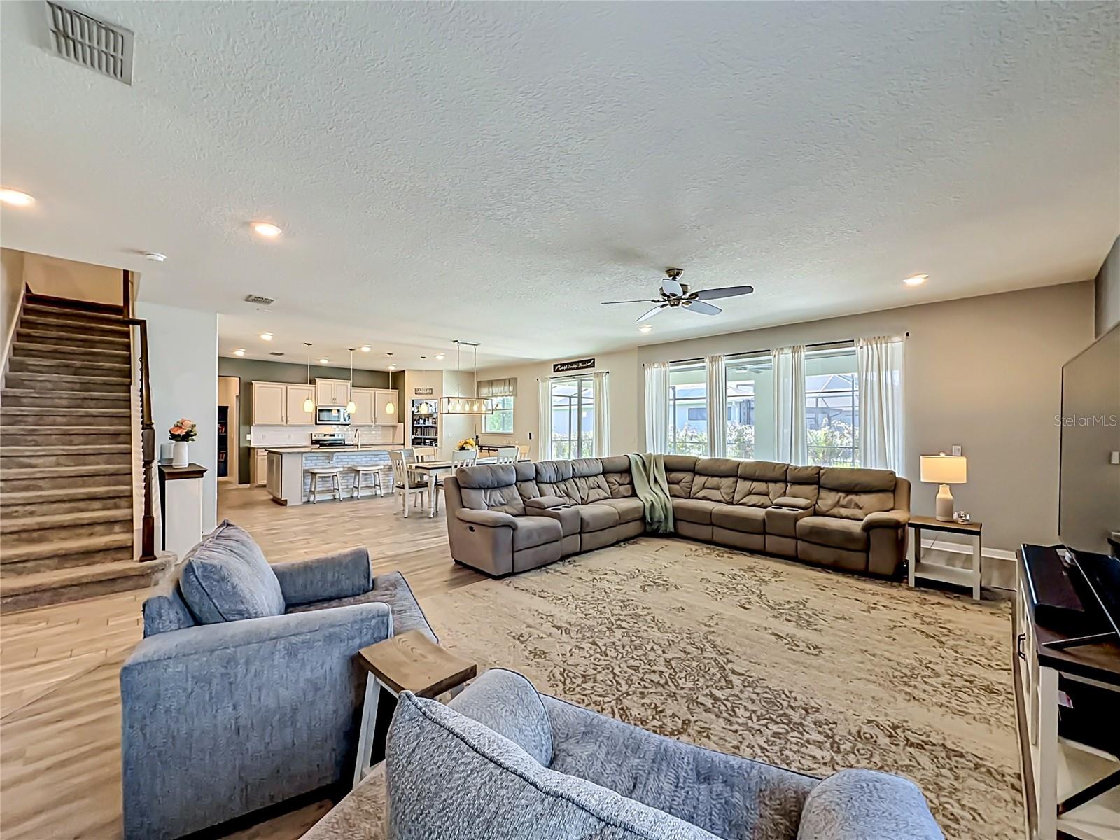 LIVE OAK LAKE PH 1 - Residential