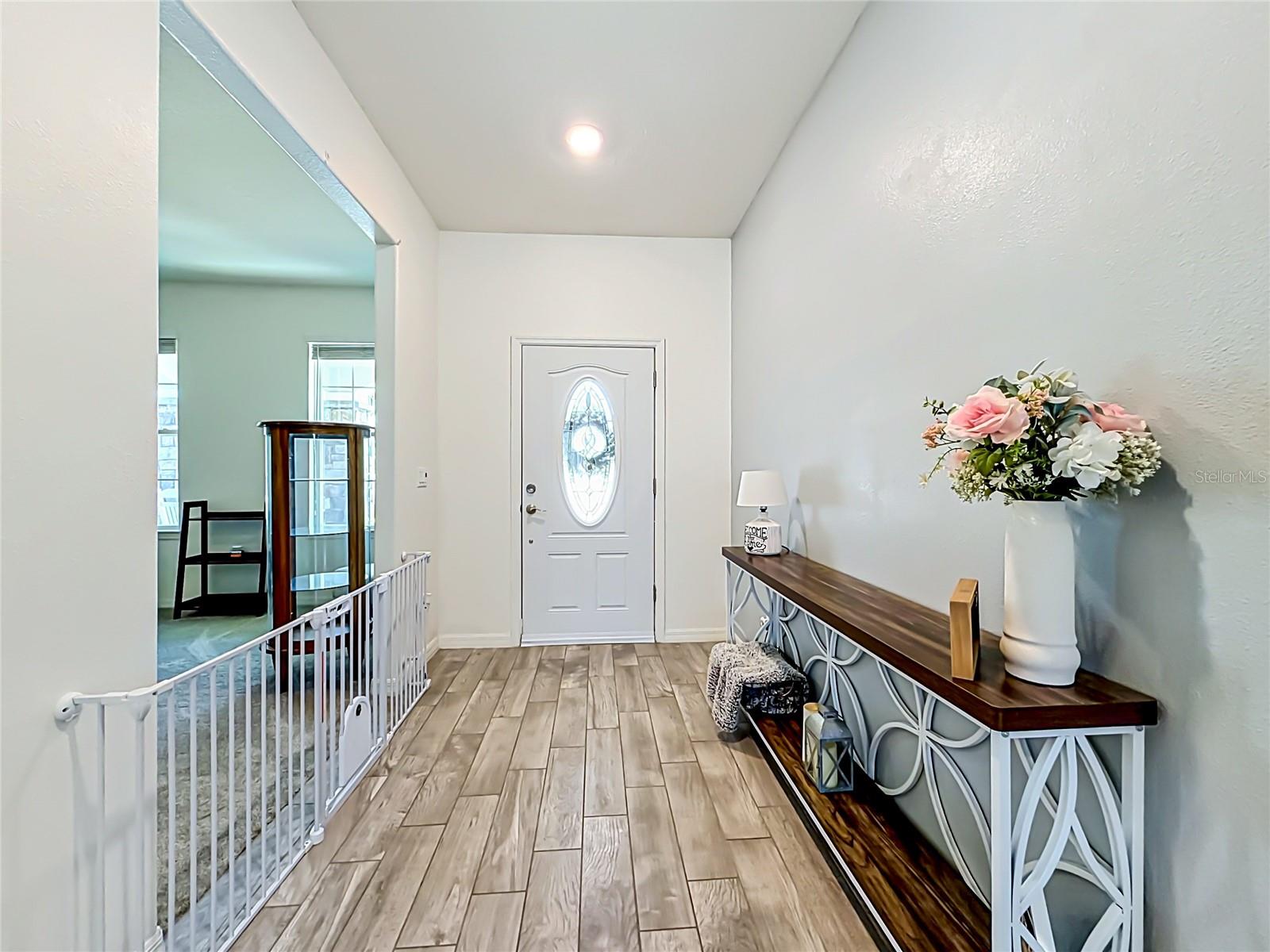 2323 NUTHATCH STREET