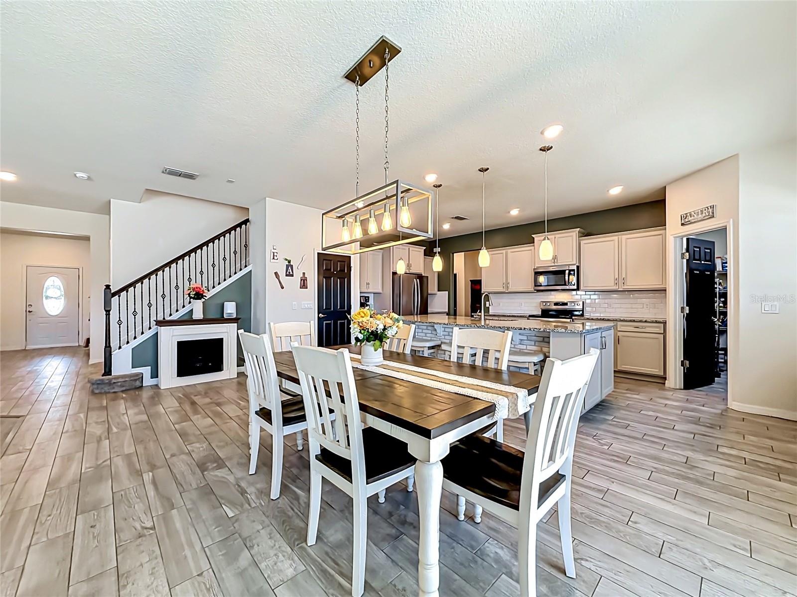 LIVE OAK LAKE PH 1 - Residential