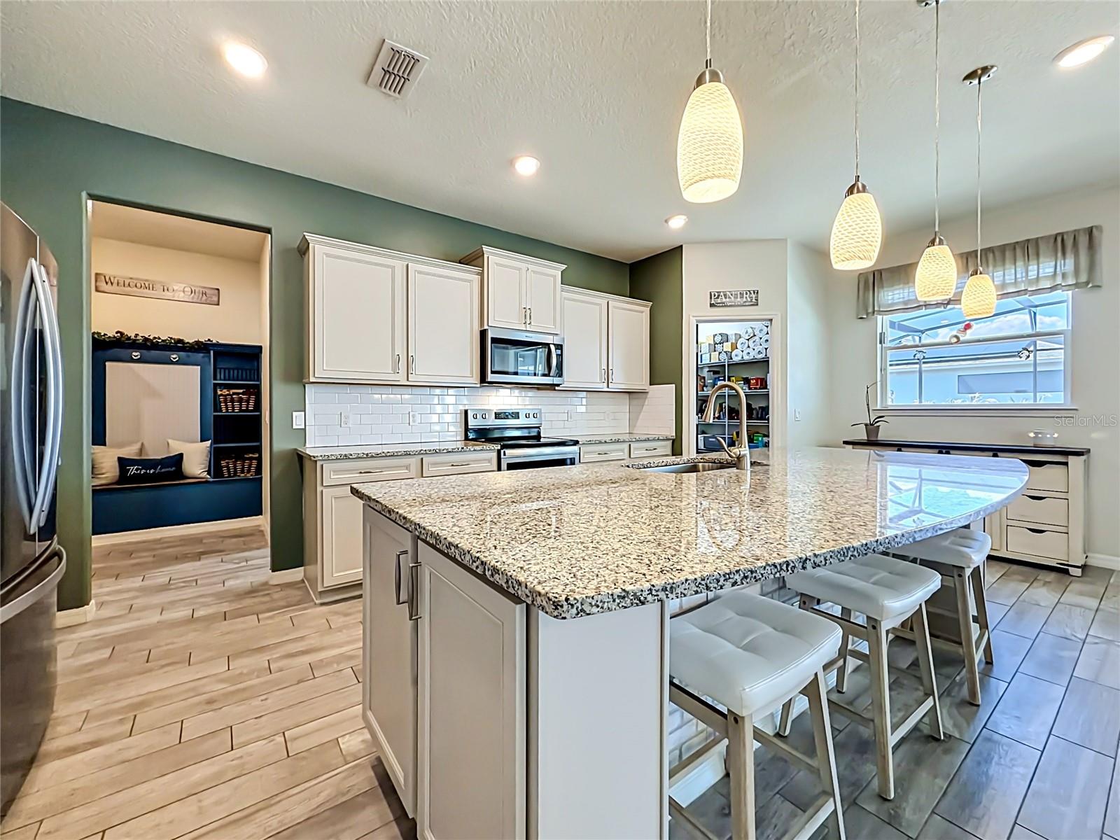 LIVE OAK LAKE PH 1 - Residential