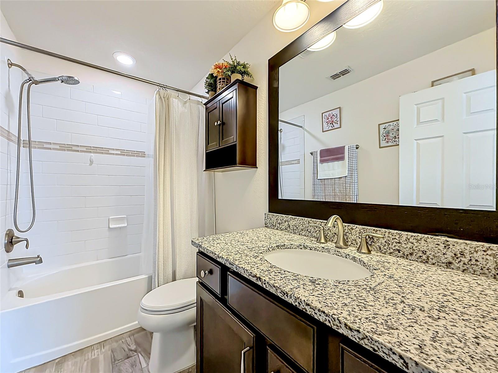 LIVE OAK LAKE PH 1 - Residential