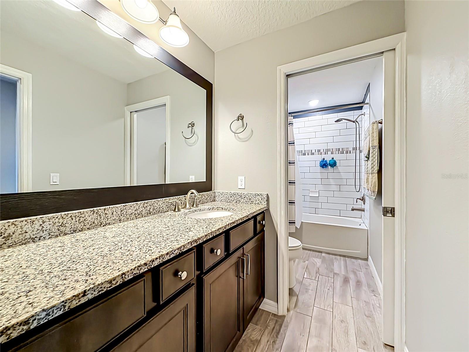 LIVE OAK LAKE PH 1 - Residential