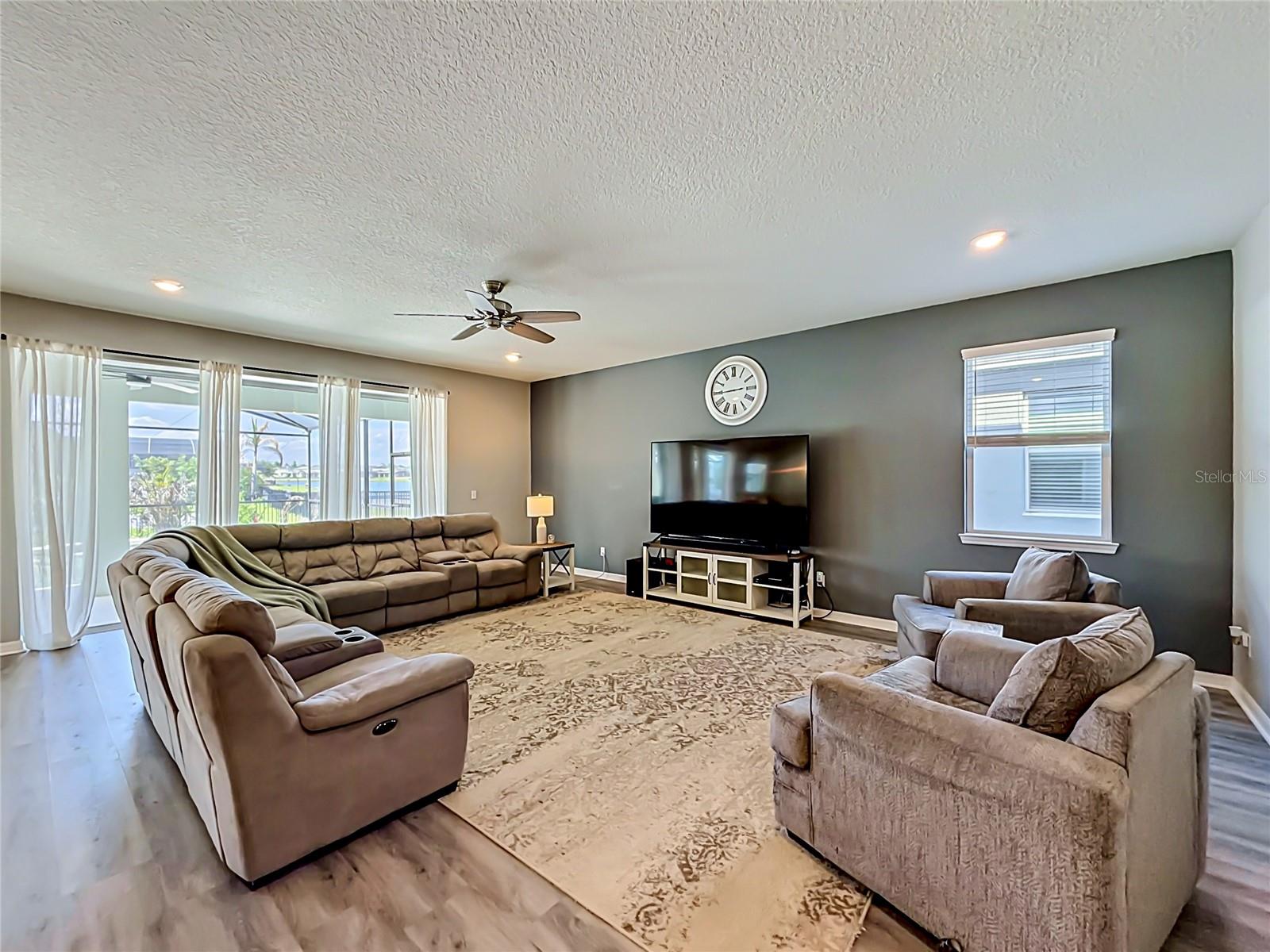 LIVE OAK LAKE PH 1 - Residential