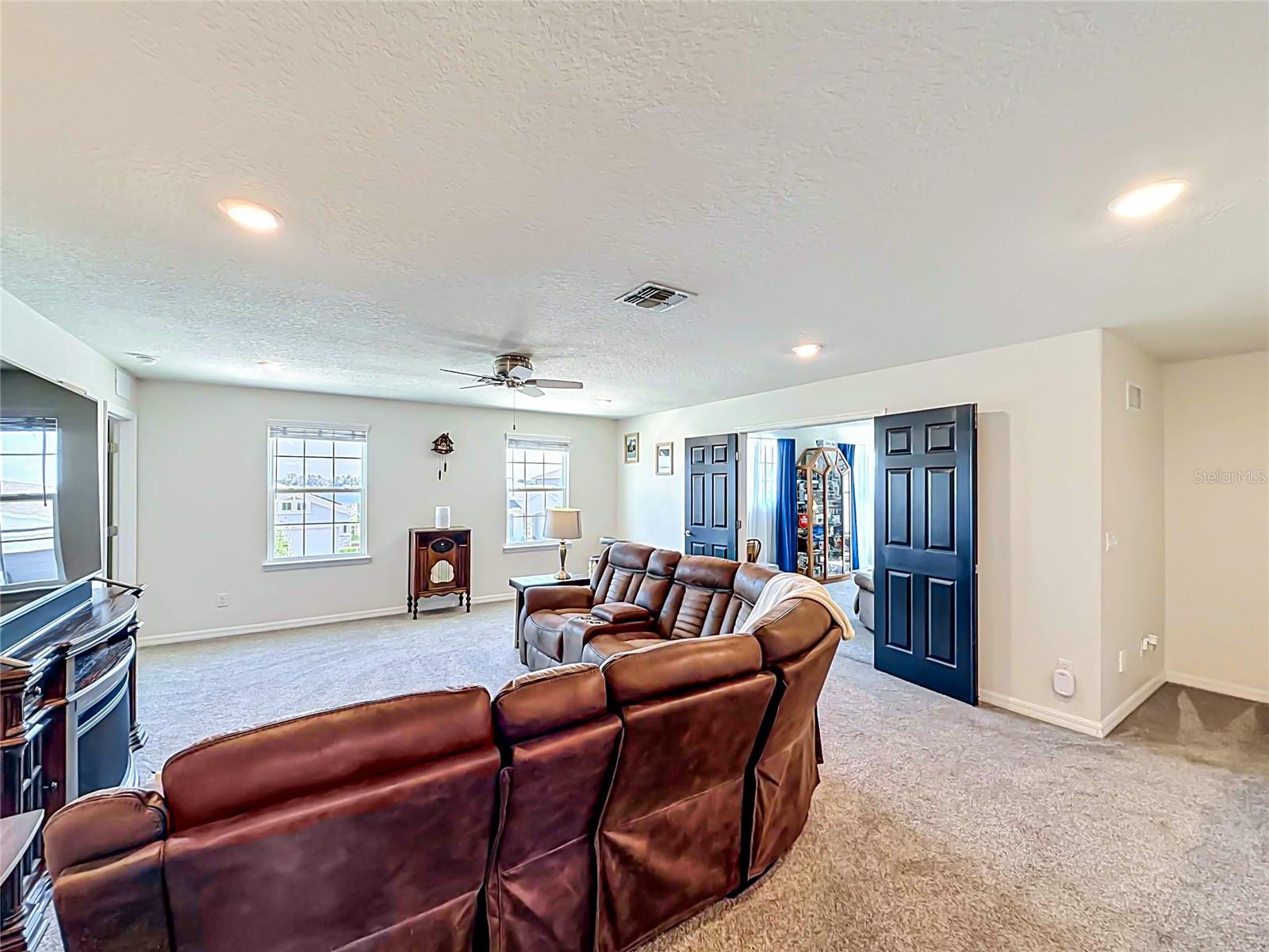 LIVE OAK LAKE PH 1 - Residential