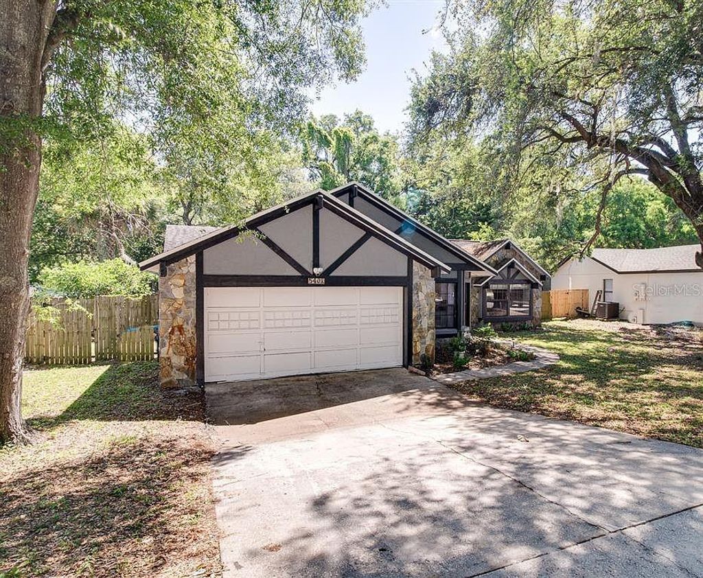 Photo of 5401 Lighthouse Road, Orlando, FL 32808 (MLS # V4946206)