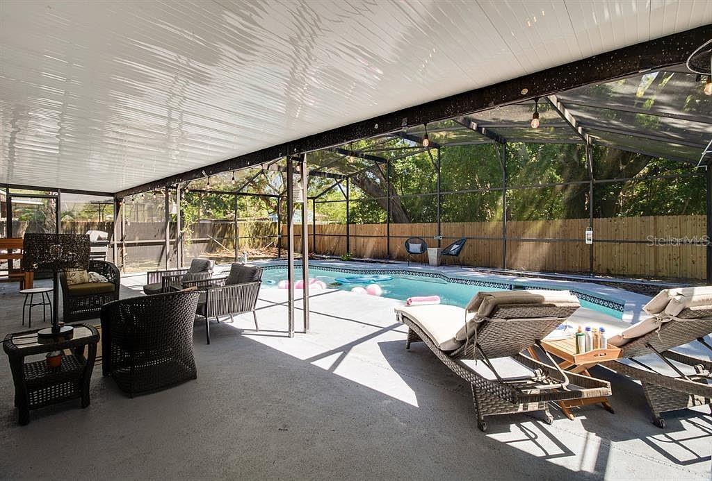 WINDSONG ESTATES - Residential