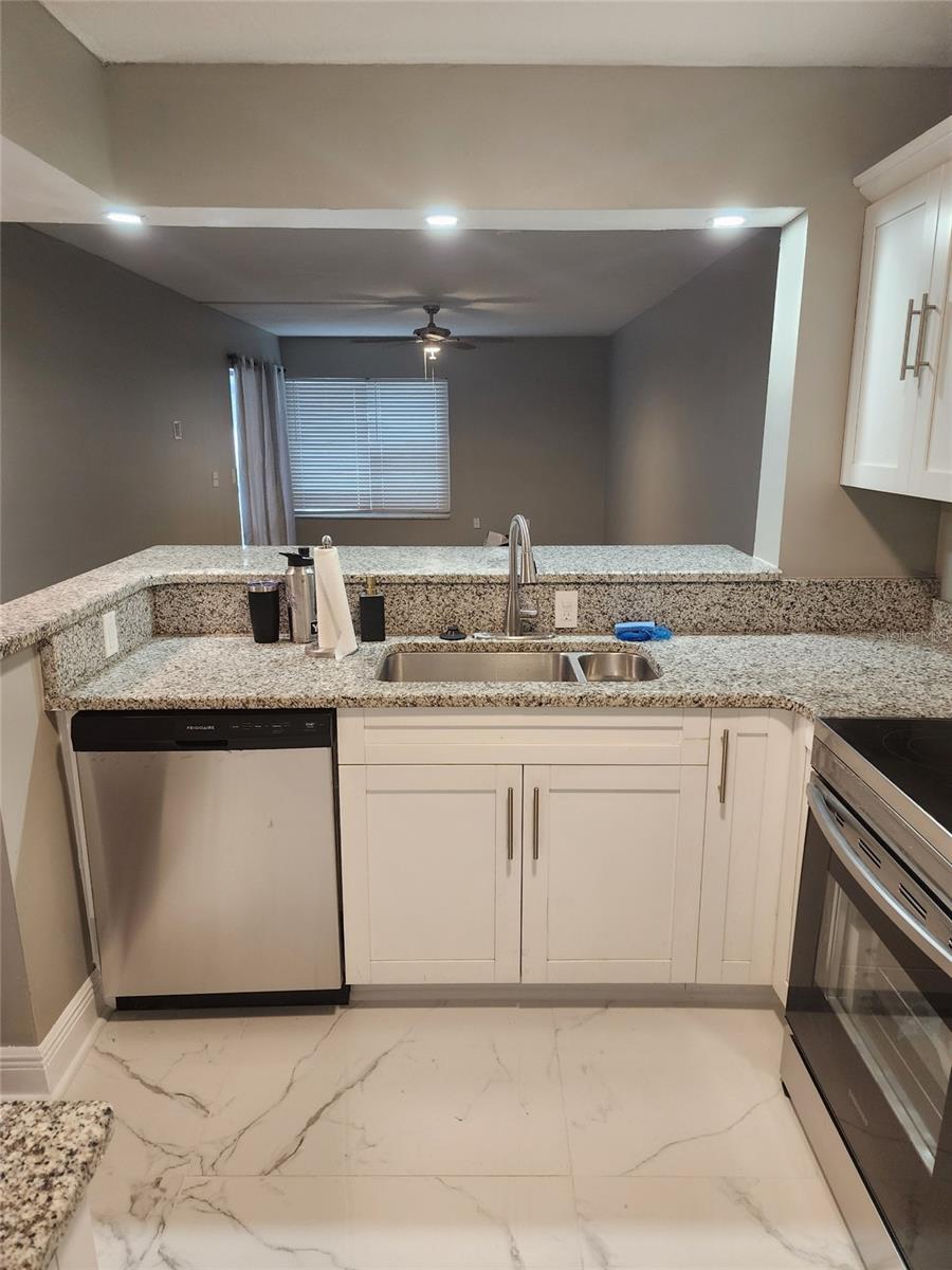 2209 BELLEAIR ROAD C3