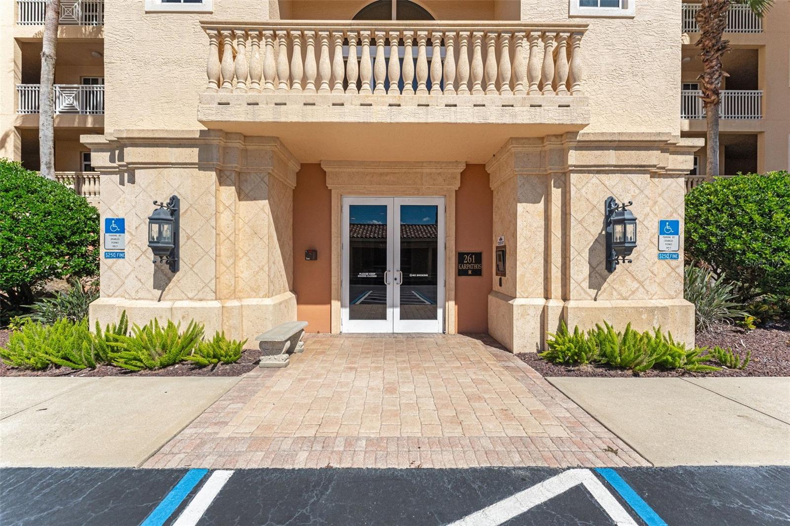 261 MINORCA BEACH WAY 804