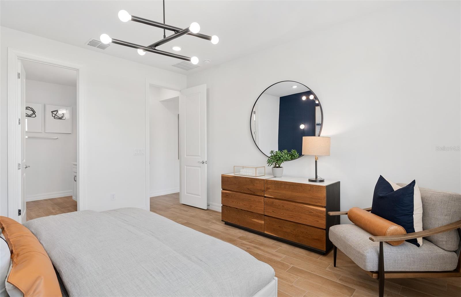 BRIDGEWALK - Residential