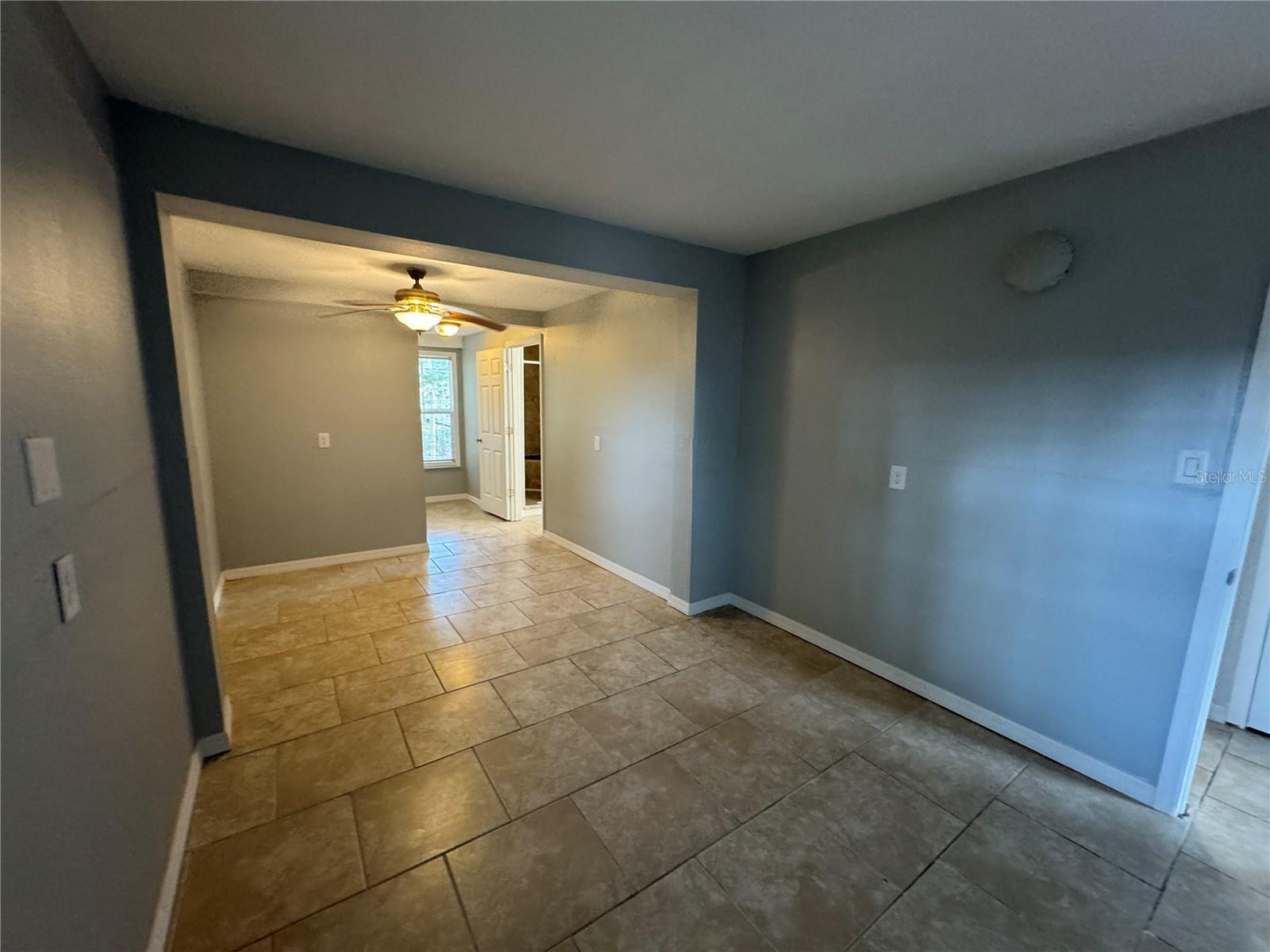 OLDSMAR COUNTRY CLUB ESTATES S - Residential Lease