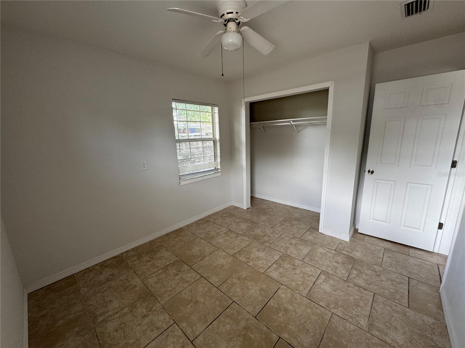 OLDSMAR COUNTRY CLUB ESTATES S - Residential Lease