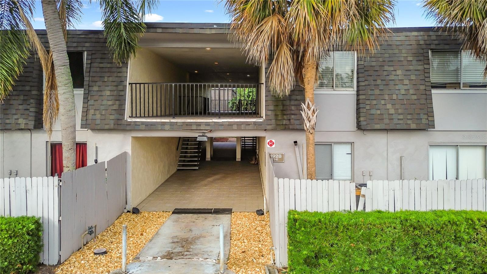 METRO/MICHIGAN PARK CONDO - Residential