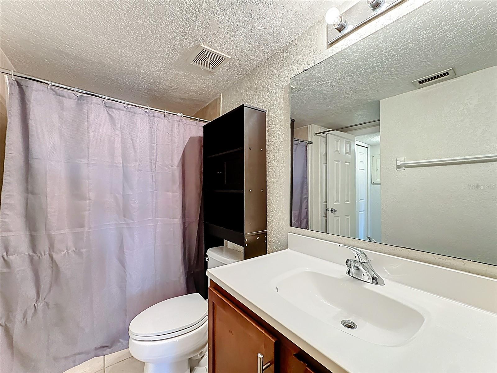 METRO/MICHIGAN PARK CONDO - Residential
