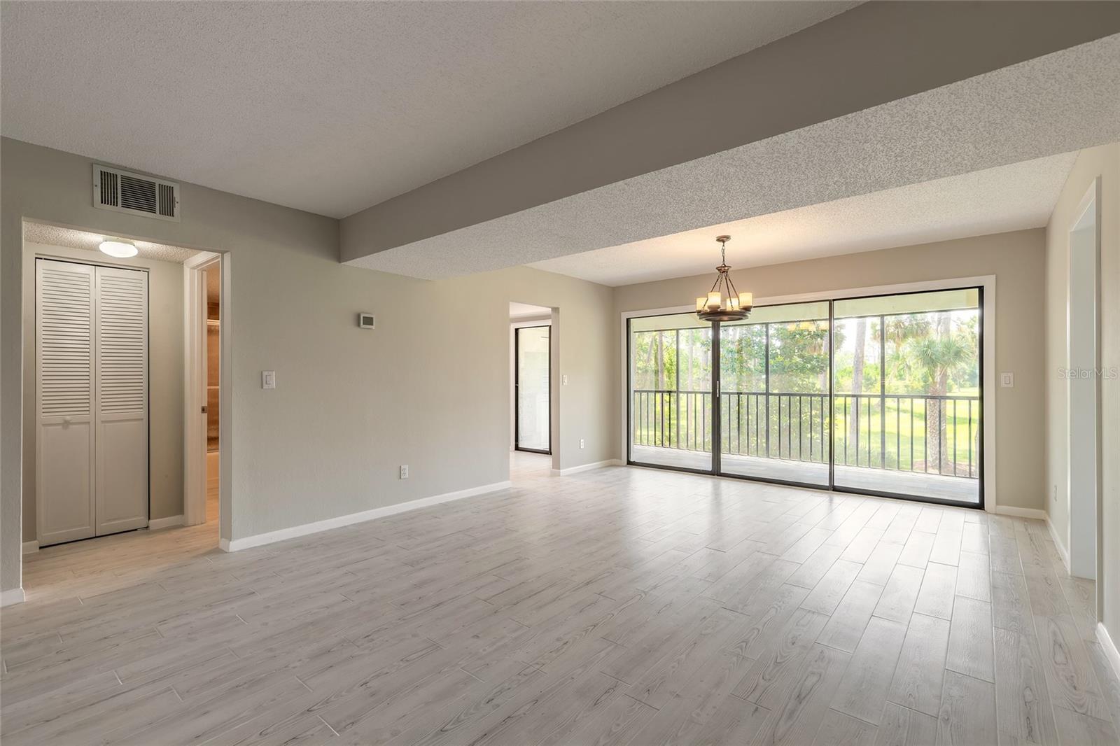 INDIGO POINT CONDO PH 01 - Residential